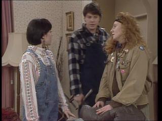 Kerry Bishop, Joe Mangel, Amber Martin in Neighbours Episode 1285