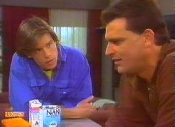 Mike Young, Des Clarke in Neighbours Episode 0766