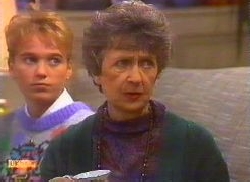 Bronwyn Davies, Nell Mangel in Neighbours Episode 