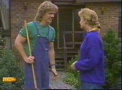 Henry Ramsay, Bronwyn Davies in Neighbours Episode 