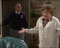 Harold Bishop, Marlene Kratz in Neighbours Episode 2733