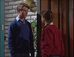 Lance Wilkinson, Hannah Martin in Neighbours Episode 