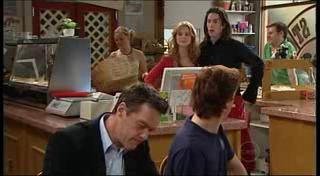 Paul Robinson, Robert Robinson, Elle Robinson, Dylan Timmins in Neighbours Episode 