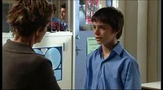 Susan Kennedy, Zeke Kinski in Neighbours Episode 