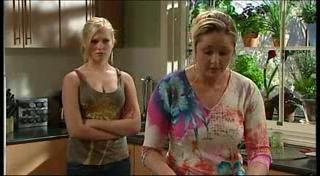 Janae Timmins, Janelle Timmins in Neighbours Episode 