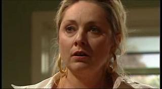 Janelle Timmins in Neighbours Episode 