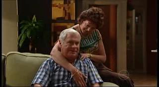 Lou Carpenter, Mishka Schneiderova in Neighbours Episode 4955