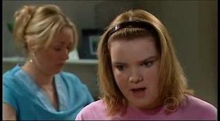 Janelle Timmins, Bree Timmins in Neighbours Episode 