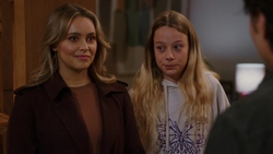  in Neighbours Episode 9337