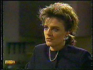 Gail Robinson in Neighbours Episode 