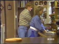 Henry Mitchell, Sue Parker in Neighbours Episode 